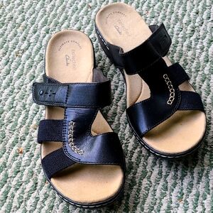 Clarks Black Sandals Comfortable Flip Flops, Size 9